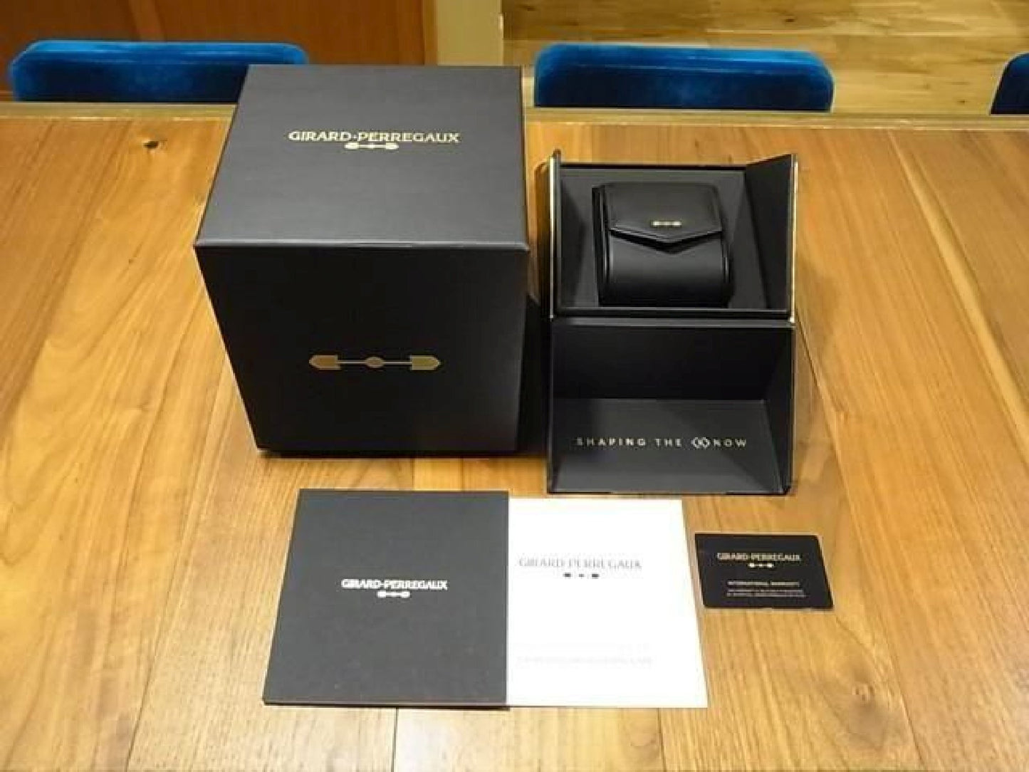 GIRARD PERREGAUX Laureato Chronograph 42 MM isblå world180 Lot Limited Herre 193178415 hannari-shop