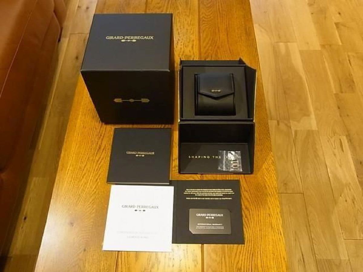GIRARD PERREGAUX Laureato 42 MM onice nero 81010-11-636-11A 188 Lotto Limitato da uomo 193800388 hannari-shop