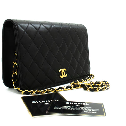 CHANEL Full Flap Chain Shoulder Bag Clutch Black Quilted Lambskin ao5 — top view hannari-shop