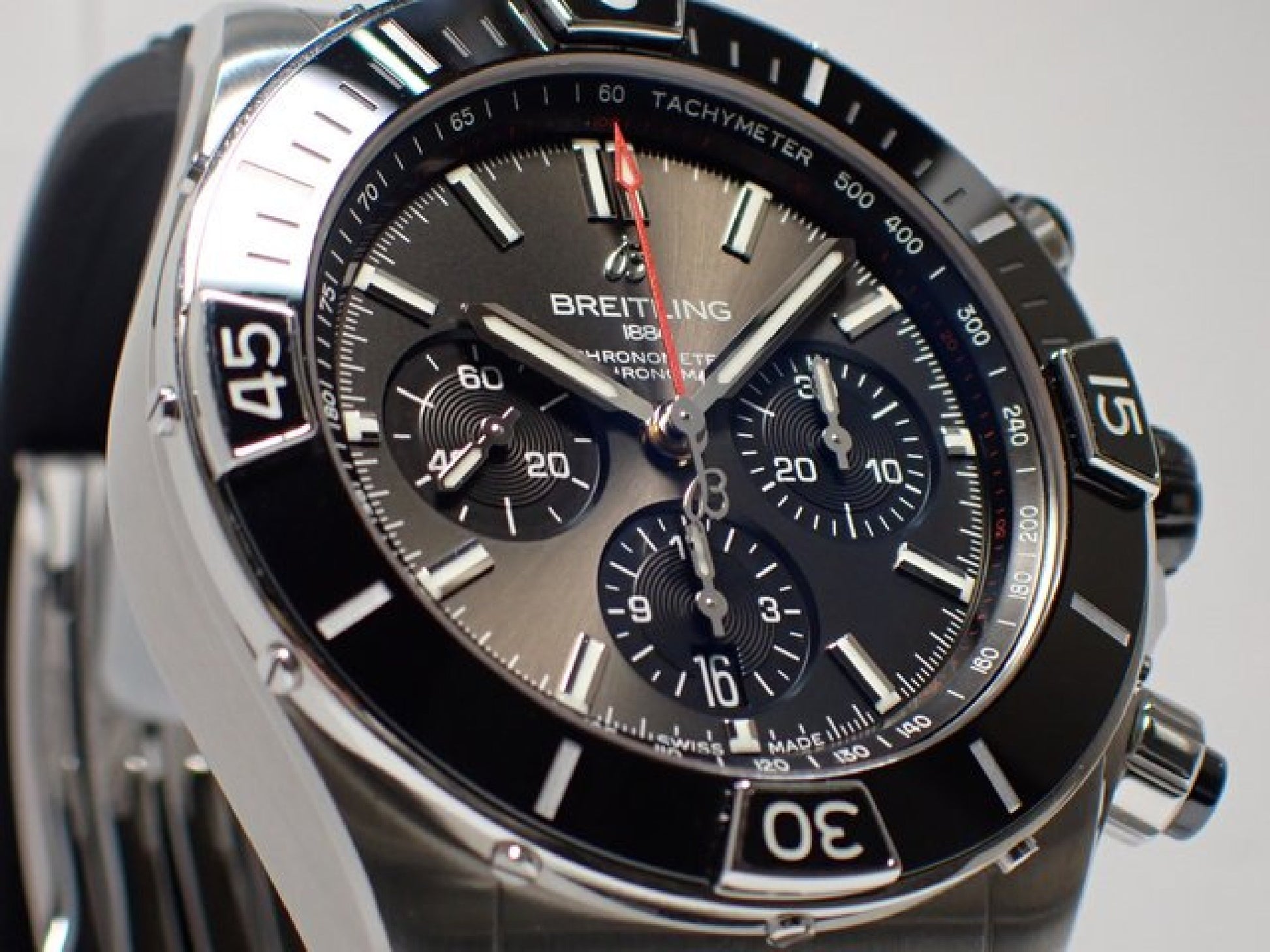 BREITLING Super Chrono Mat B01 44 '23 Homme 182405256 hannari-shop