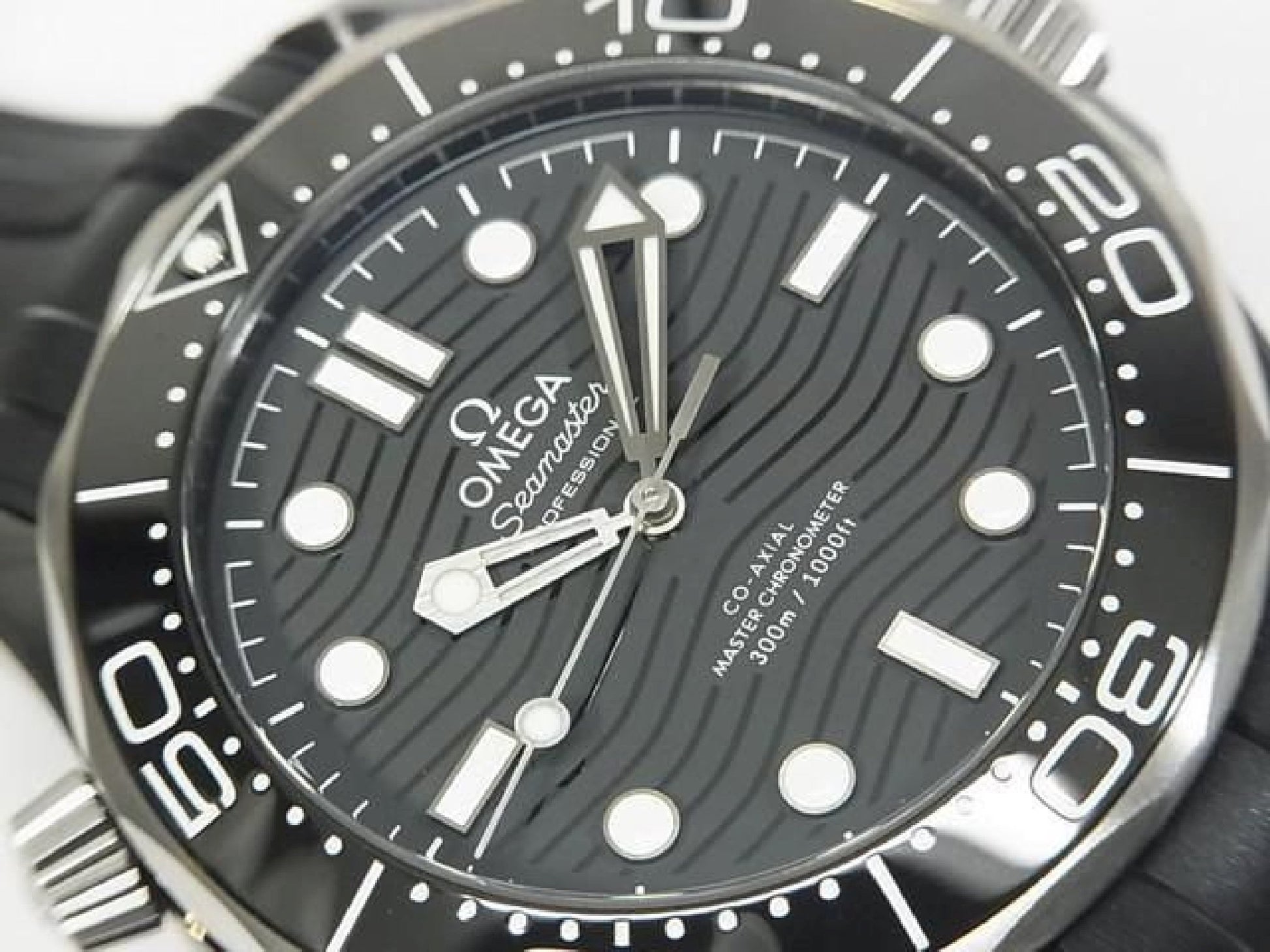 OMEGA SEA MASTER Divers300M Co-Axial Master Chronometer 43,5 MM sort keramisk herre 188693848 hannari-shop