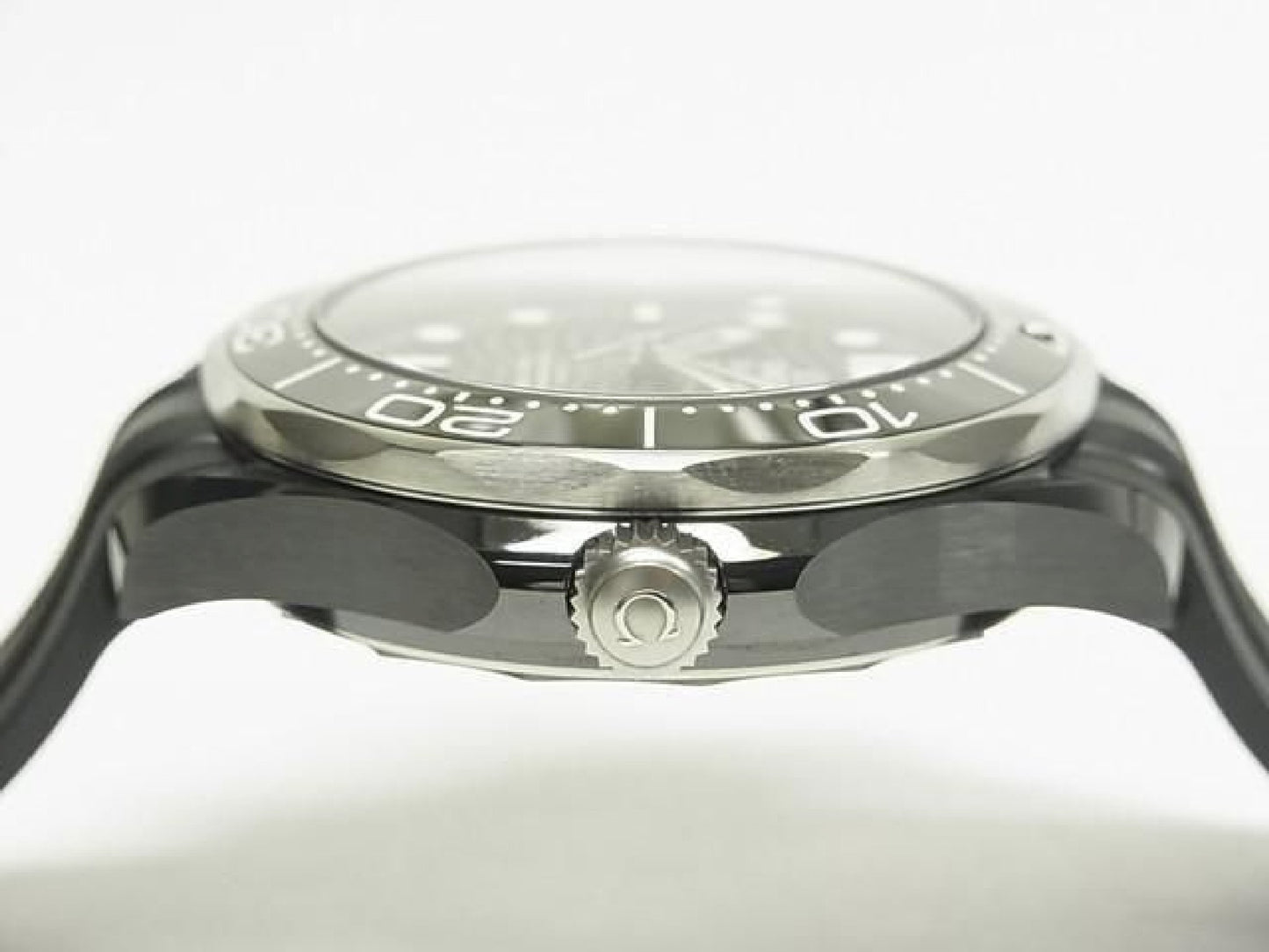 OMEGA SEA MASTER Divers300M Co-Axial Master Chronometer 43,5 MM sort keramisk herre 188693848 hannari-shop