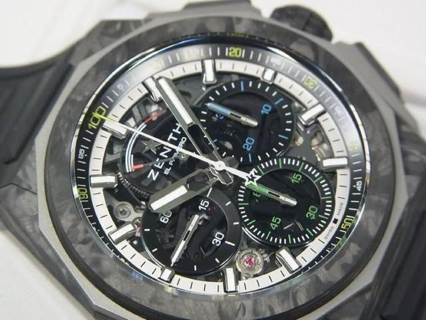 ZENITH Defy extreme Carbon 10.9100.9004/22.I200 Article authentique Homme 192616198 hannari-shop