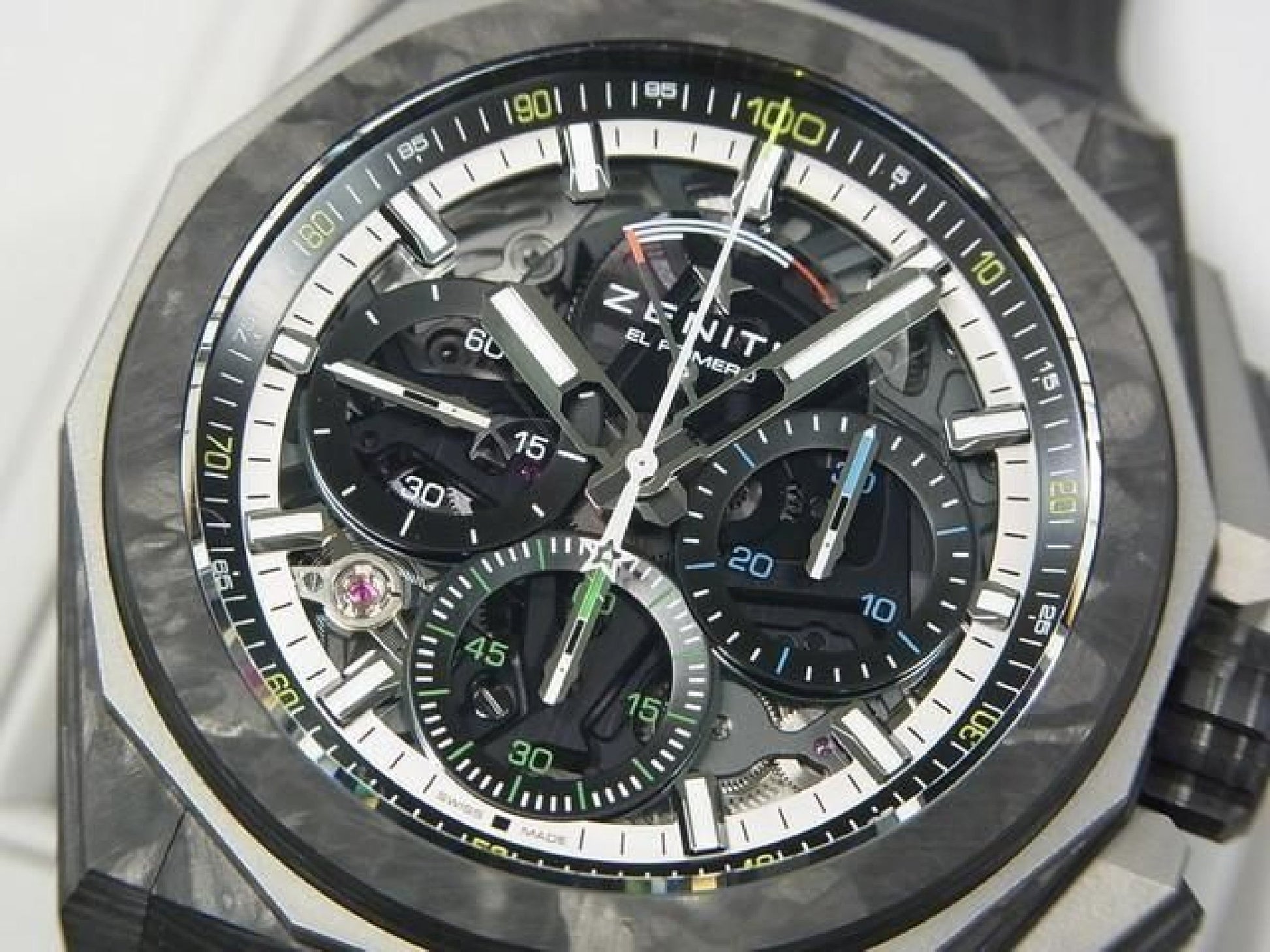 ZENITH Defy extreme Carbon 10.9100.9004/22.I200 Article authentique Homme 192616198 hannari-shop