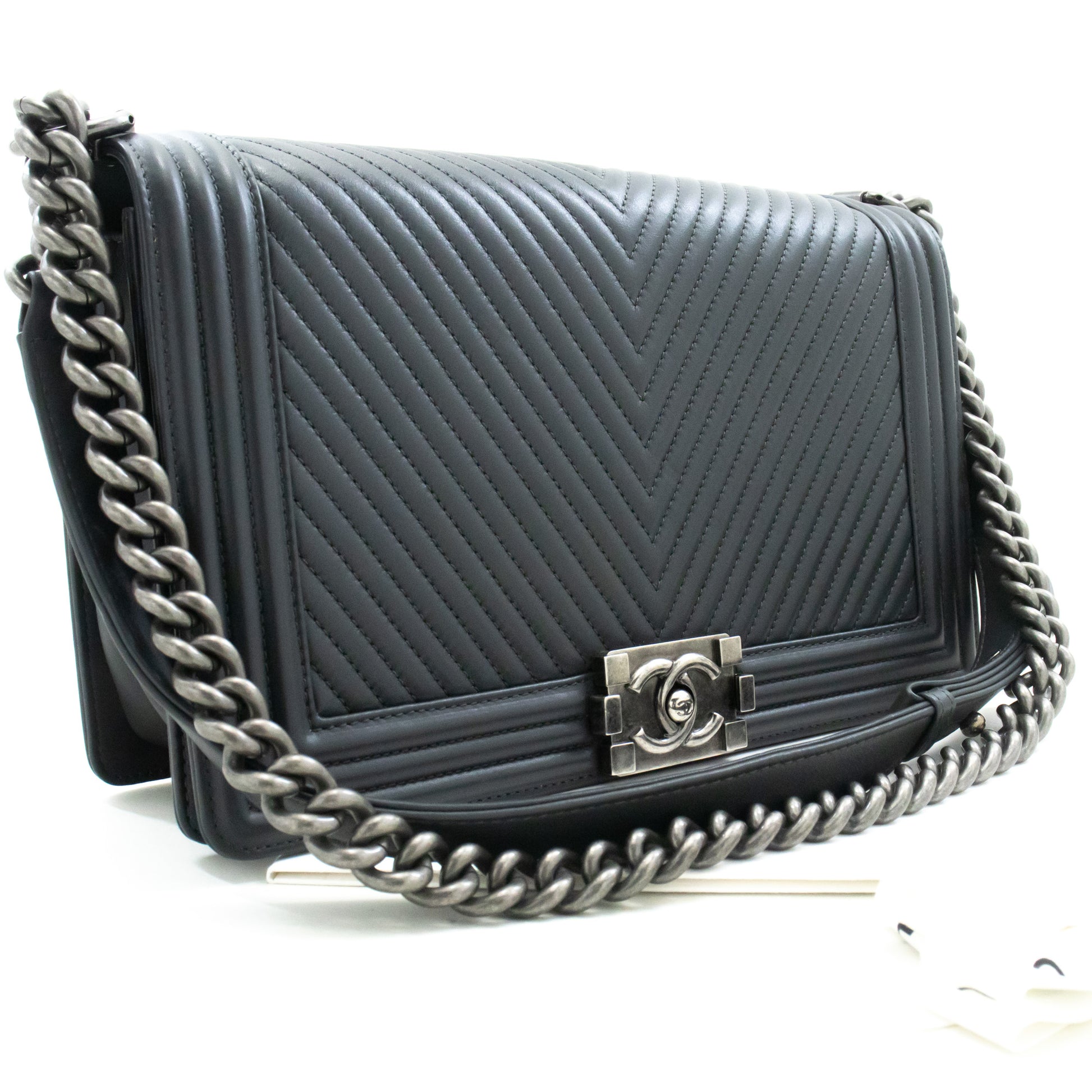 CHANEL Boy Donkergrijze V-Stitch Chain Schoudertas Gequilte Flap n41 hannari-shop