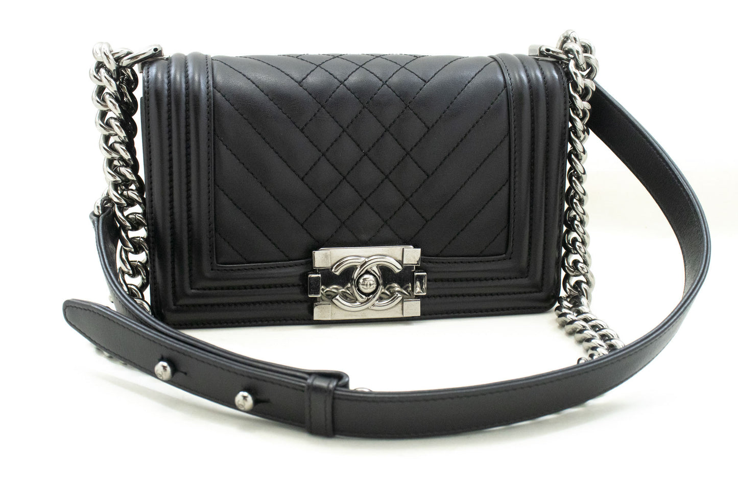 CHANEL Small Boy Chain Skuldertaske Sort Quiltet Klap Kalveskind p93 hannari-shop