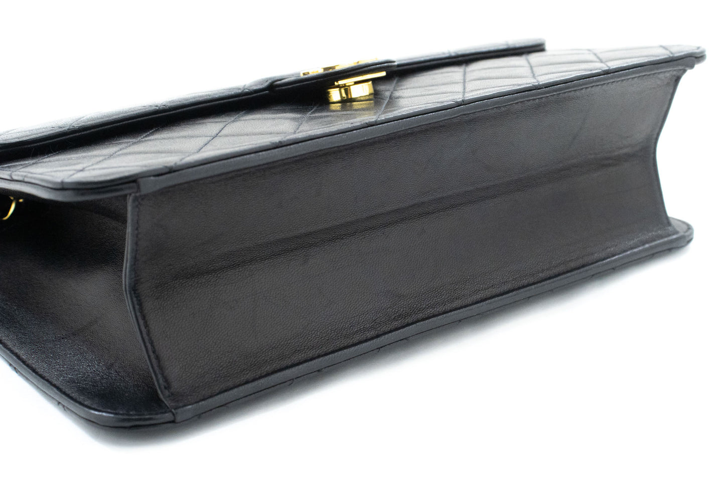 Sac à bandoulière chaîne CHANEL Pochette noire matelassée en agneau rabat portefeuille p42 hannari-shop