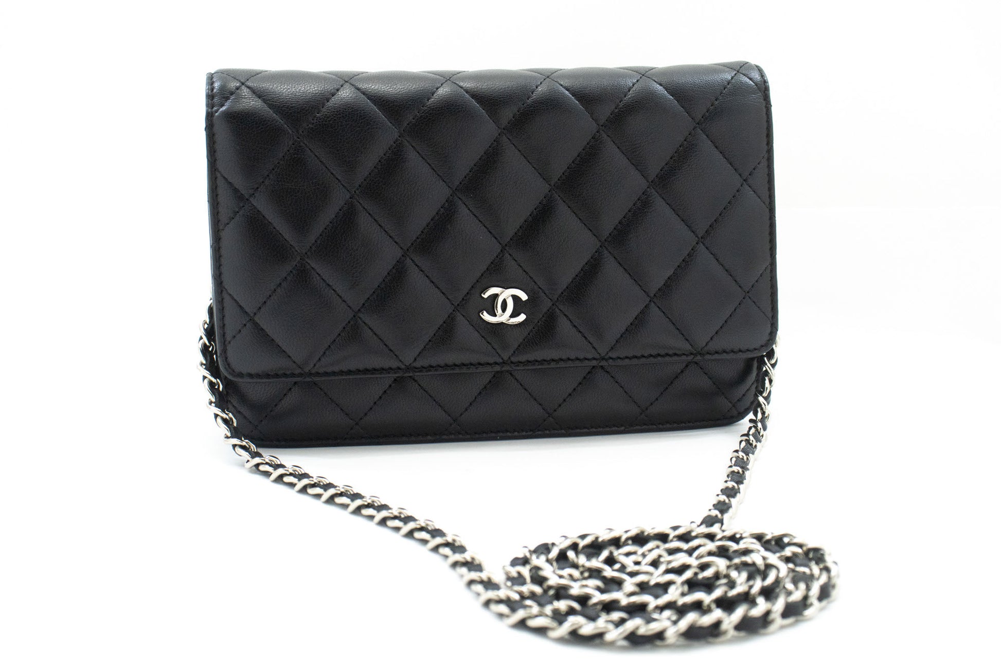 Sac à bandoulière CHANEL Black Classic Wallet On Chain WOC en agneau ab8 hannari-shop
