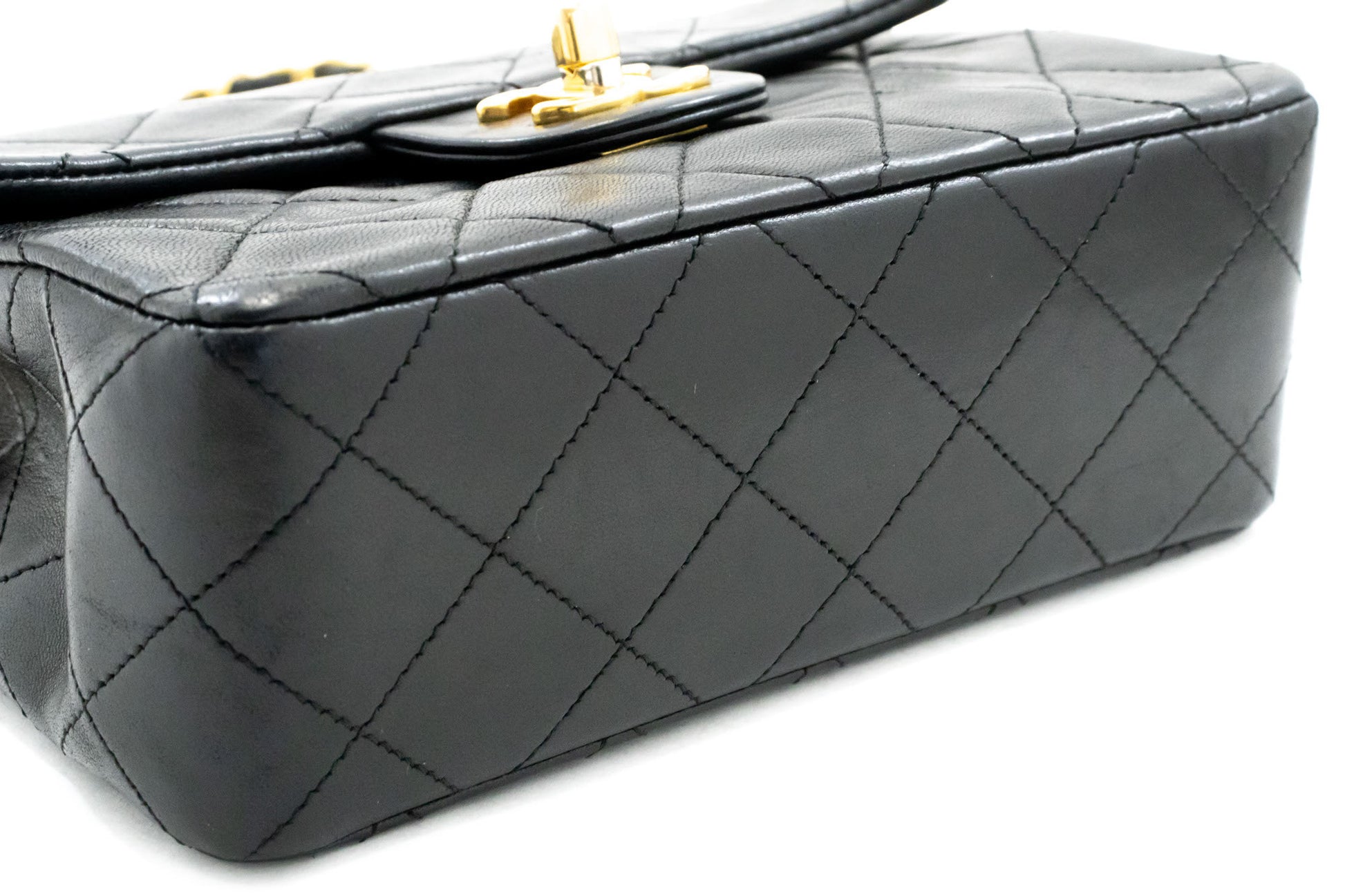 CHANEL Mini Square Borsa a Tracolla Piccola con Catena Nera in Agnello ag9 hannari-shop