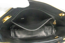 Borsa a tracolla CHANEL Caviar a catena grande in pelle nera con cerniera dorata m21