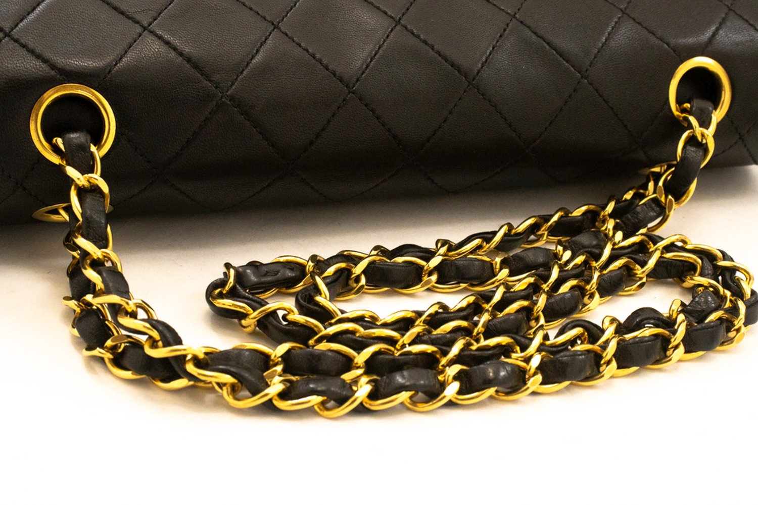 Sac à bandoulière CHANEL Classic Double Flap 10" à chaîne en agneau noir am1 hannari-shop