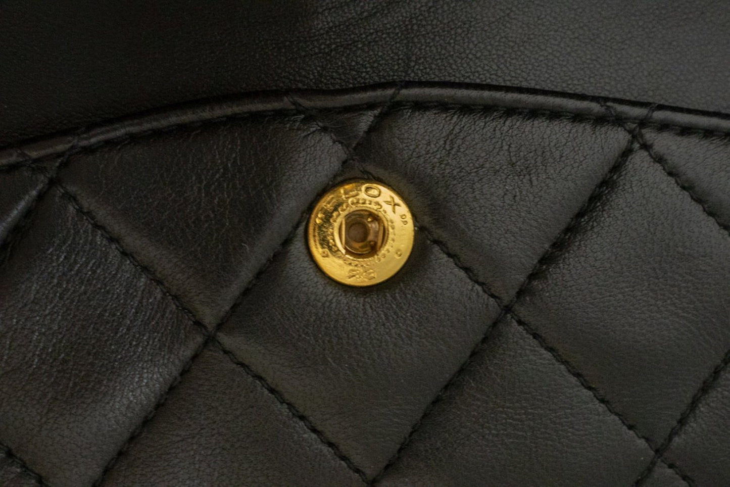 Sac à bandoulière CHANEL Classic Double Flap 10" à chaîne en agneau noir am1 hannari-shop