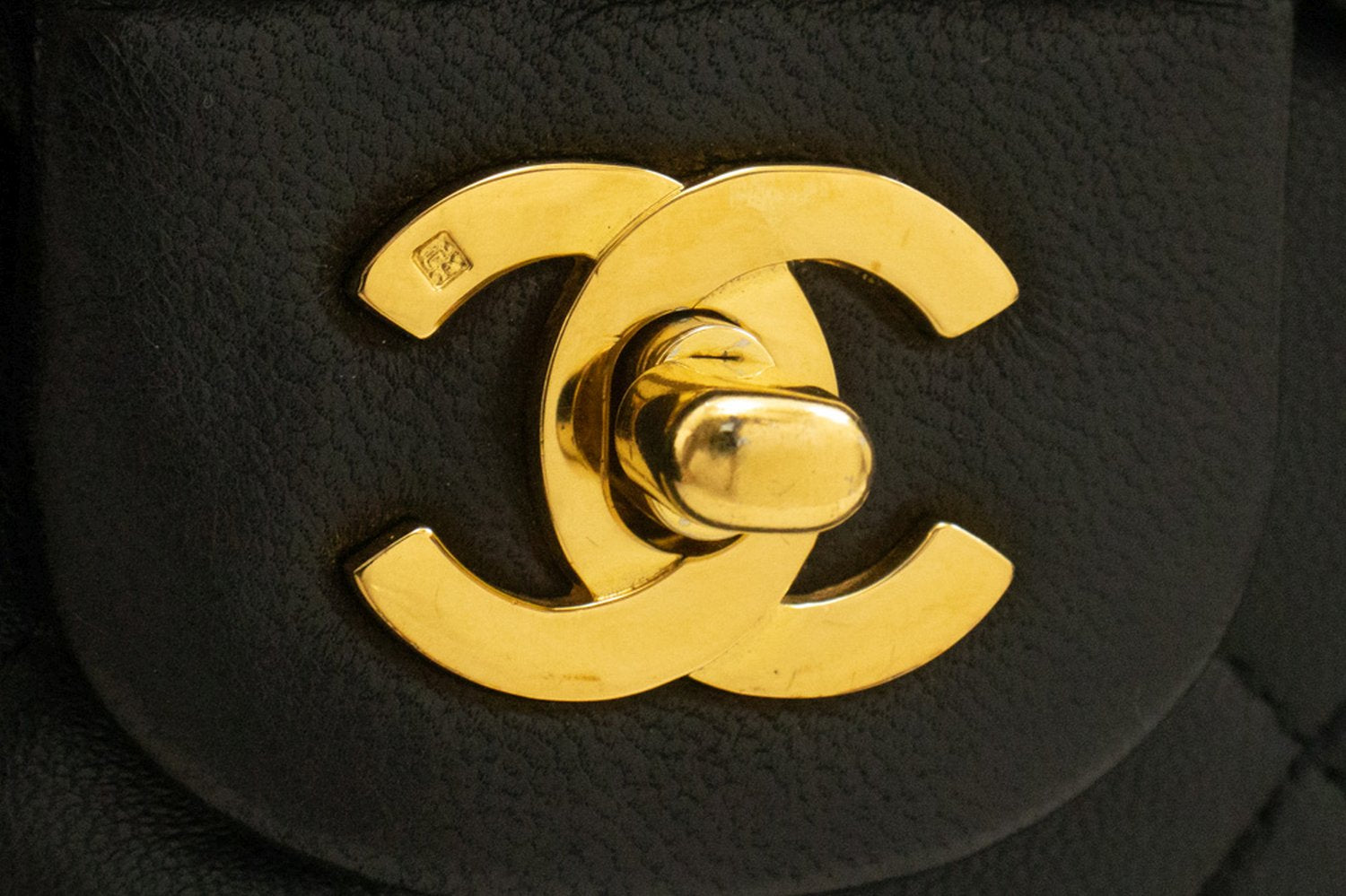 Sac à bandoulière CHANEL Classic Double Flap 10" avec chaîne, cuir d'agneau noir am3 hannari-shop