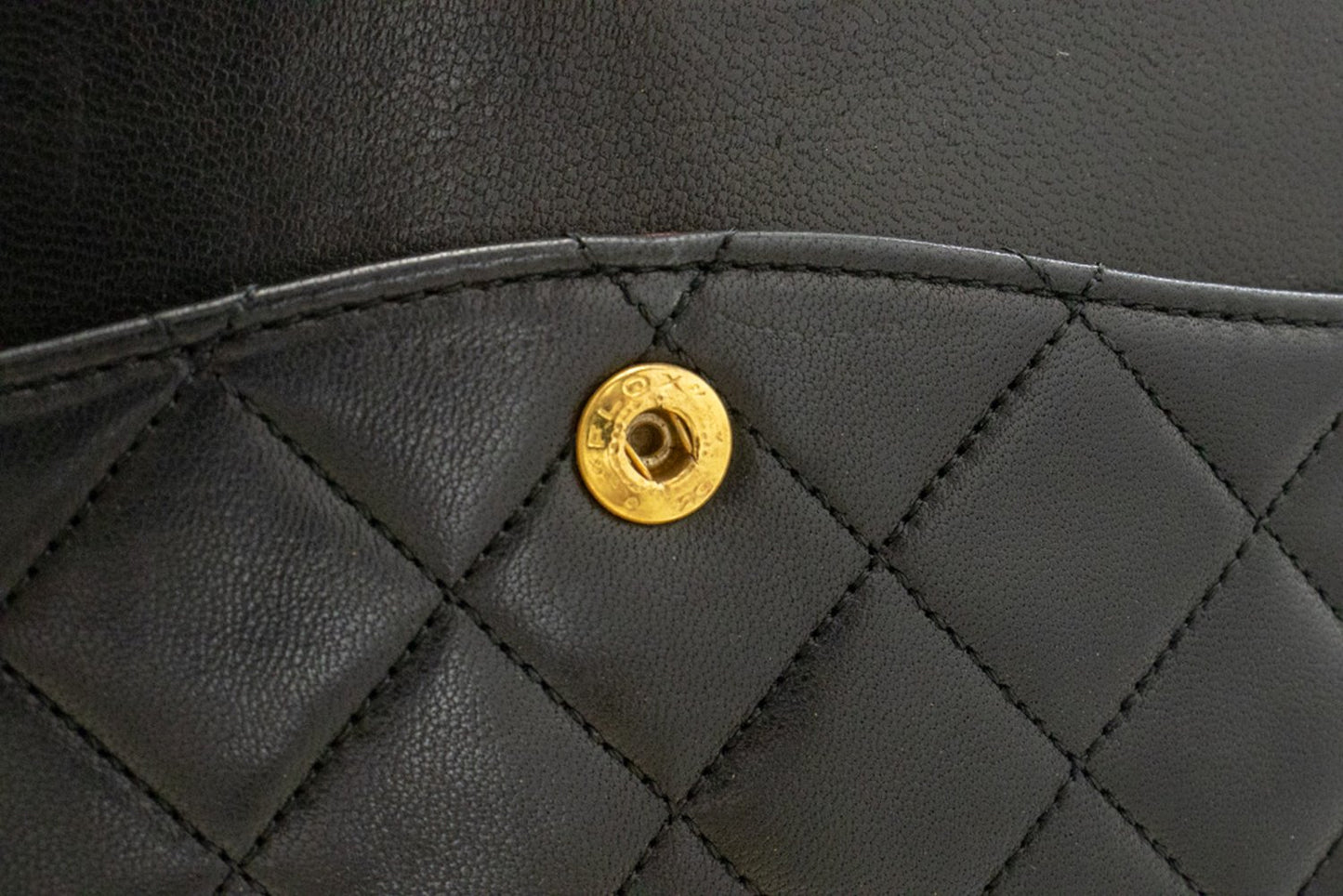 Sac à bandoulière CHANEL Classic Double Flap 10" en chaîne, noir, en agneau, ak7 hannari-shop