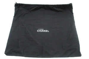 CHANEL Caviar schoudertas met grote ketting Zwart gewatteerd leer m22