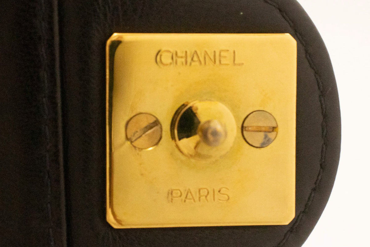 CHANEL Lille kæde skuldertaske clutch sort quiltet flap lammeskind ao8 hannari-shop