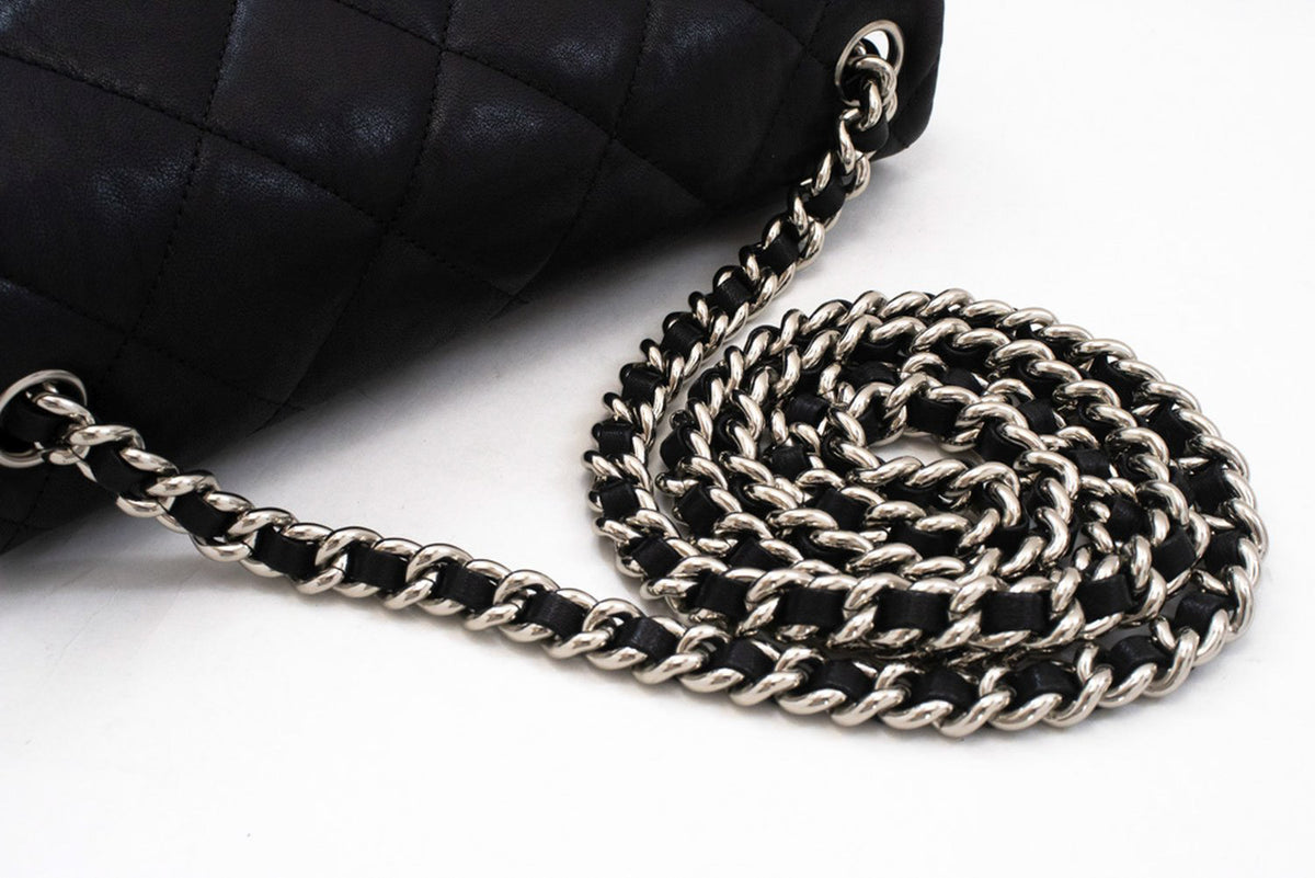 CHANEL Chain Around Shoulder Bag Crossbody Black Calfskin Leather ap9 — 플랩 개방 hannari-shop