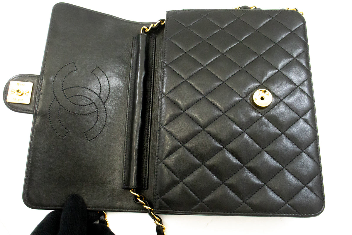 CHANEL Petit sac à bandoulière à chaîne pochette noir matelassé à rabat en agneau ao7 hannari-shop
