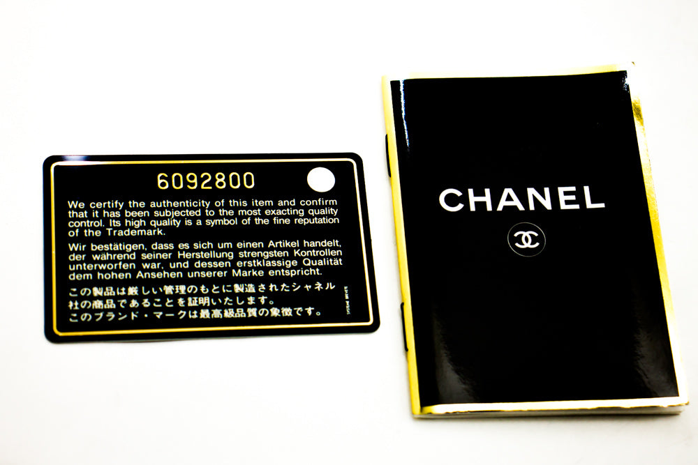 CHANEL Große klassische Handtasche Kette Umhängetasche Klappe Schwarz Kaviar g66