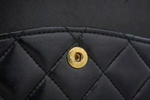 Τσάντα ώμου CHANEL Classic Double Flap 10" με αλυσίδα Μαύρο δέρμα αρνιού j92