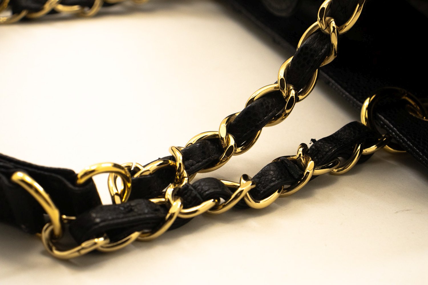 CHANEL Caviar PST Chain Schoudertas Shopping Tote Zwart Gequilt n51 hannari-shop