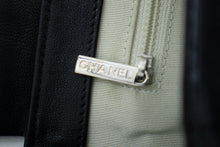CHANEL Chain Around Shoulder Bag Crossbody Black Calfskin Leather k16