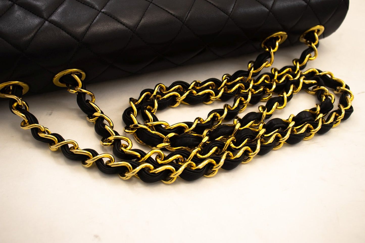 Borsa a tracolla CHANEL classica grande con catena da 13 pollici Pelle di agnello nera j74