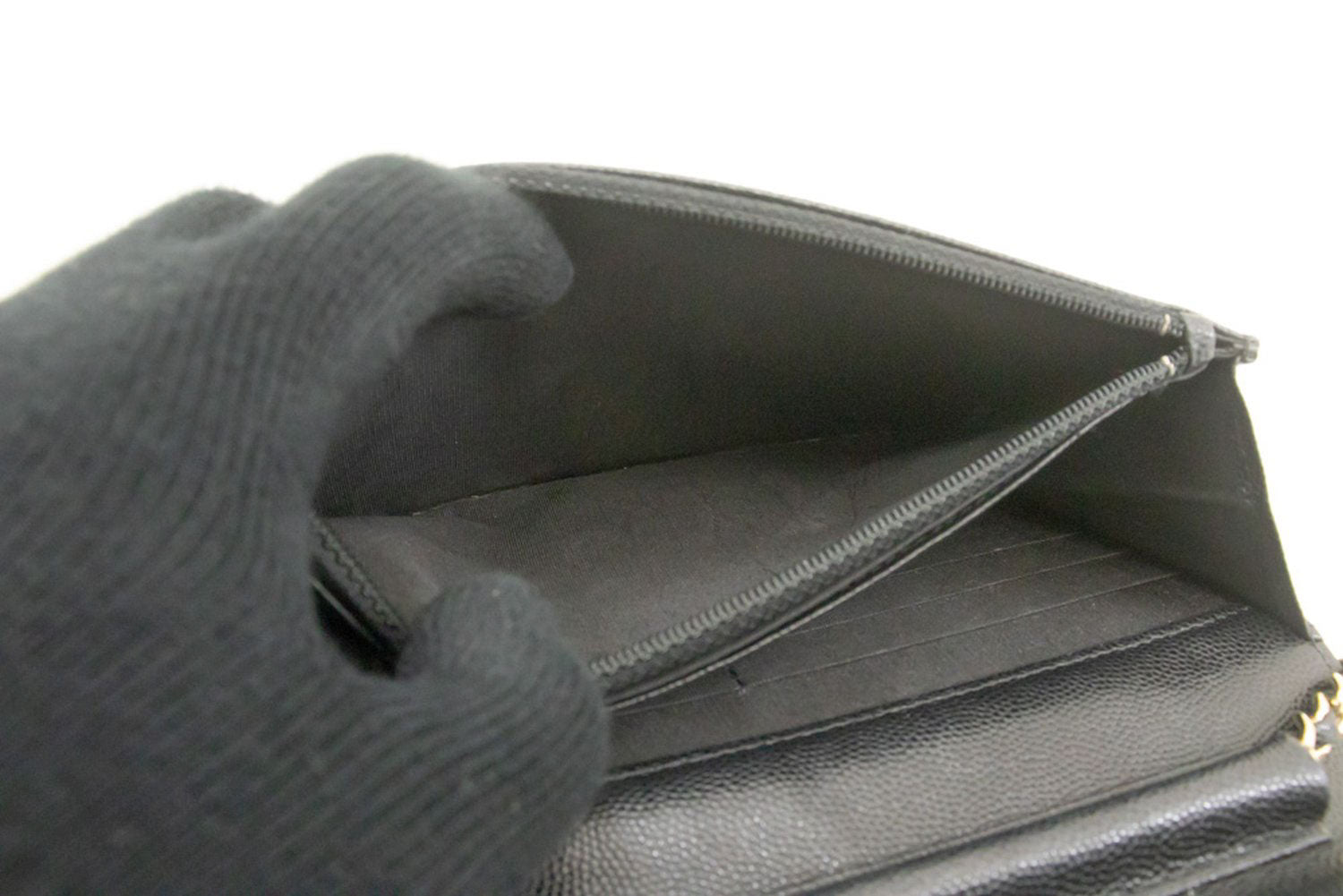 Portefeuille CHANEL Boy noir en veau grainé avec chaîne WOC sac à rabat p66 hannari-shop
