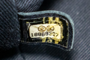 Chanel Chevron V-Stitch Δερμάτινη τσάντα ώμου με αλυσίδα K59