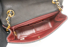 CHANEL Mini vierkante schoudertas met kleine ketting Crossbody Zwart gewatteerd L03