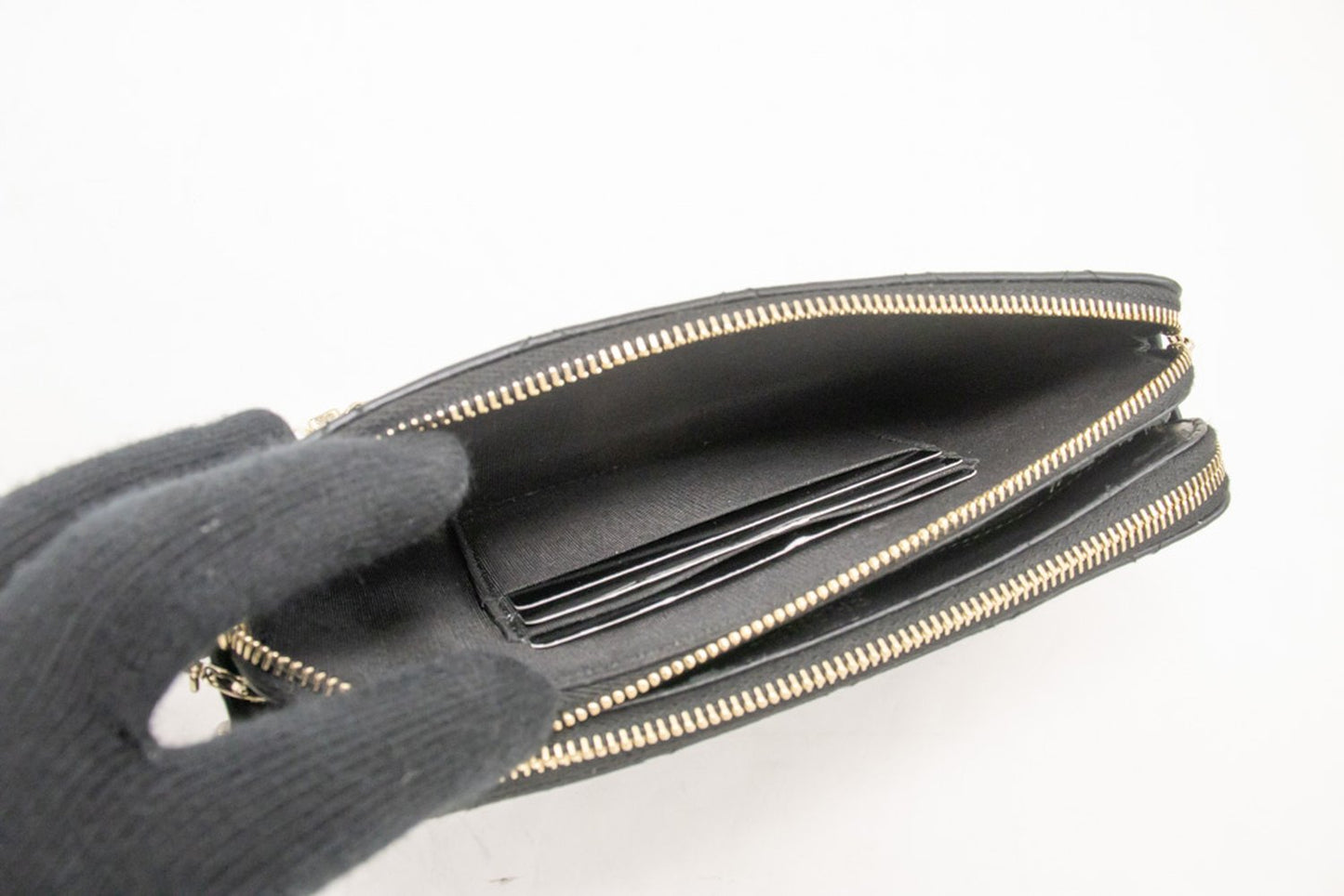Portafoglio CHANEL in pelle di agnello con perle su catena Borsa WOC con catena a doppia zip L17