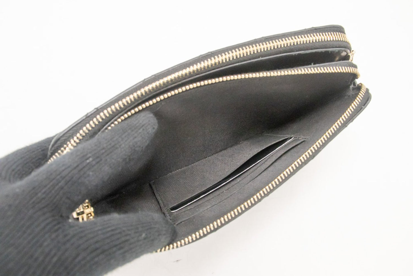 Portafoglio CHANEL in pelle di agnello con perle su catena Borsa WOC con catena a doppia zip L17