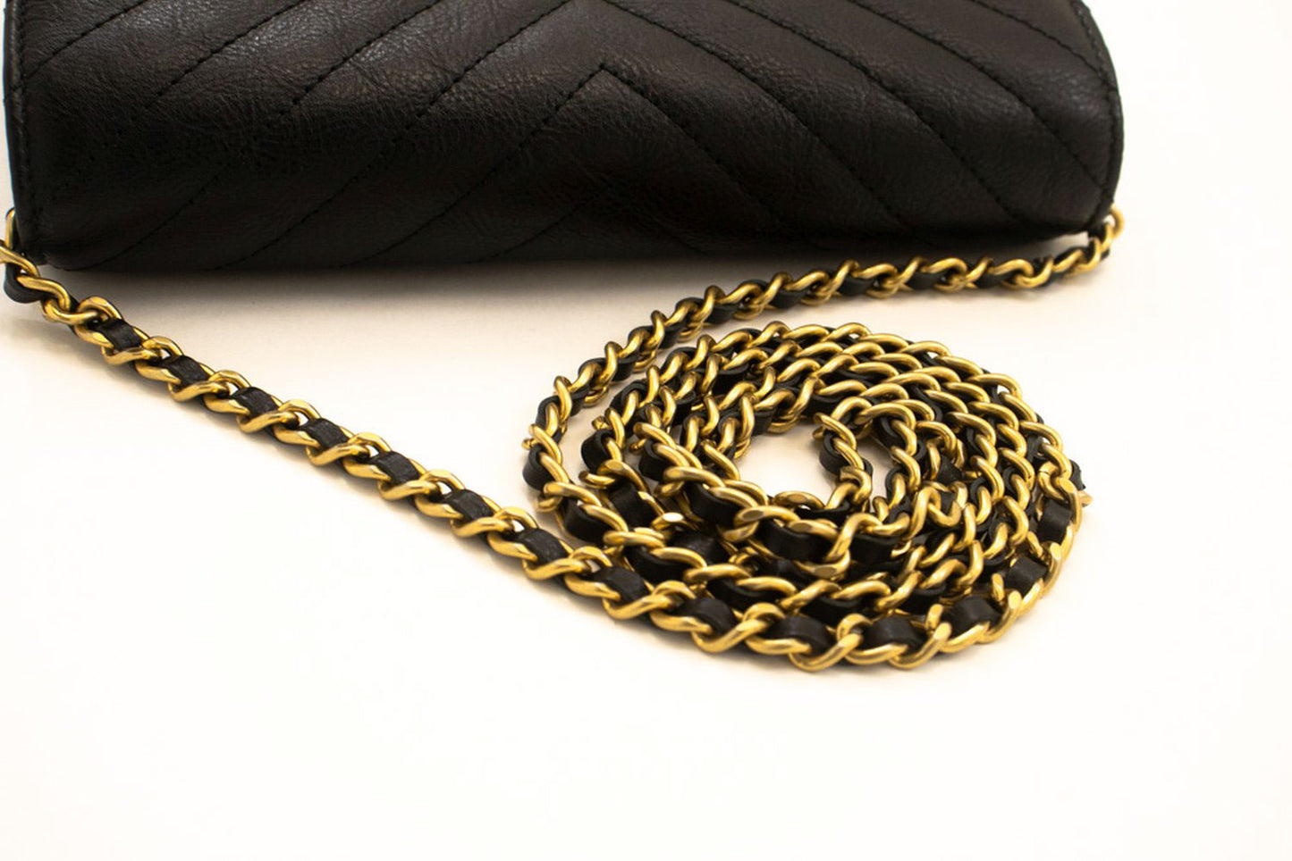 CHANEL V-Stitch kalveskind Wallet On Chain WOC skuldertaske med kæde ab2 hannari-shop
