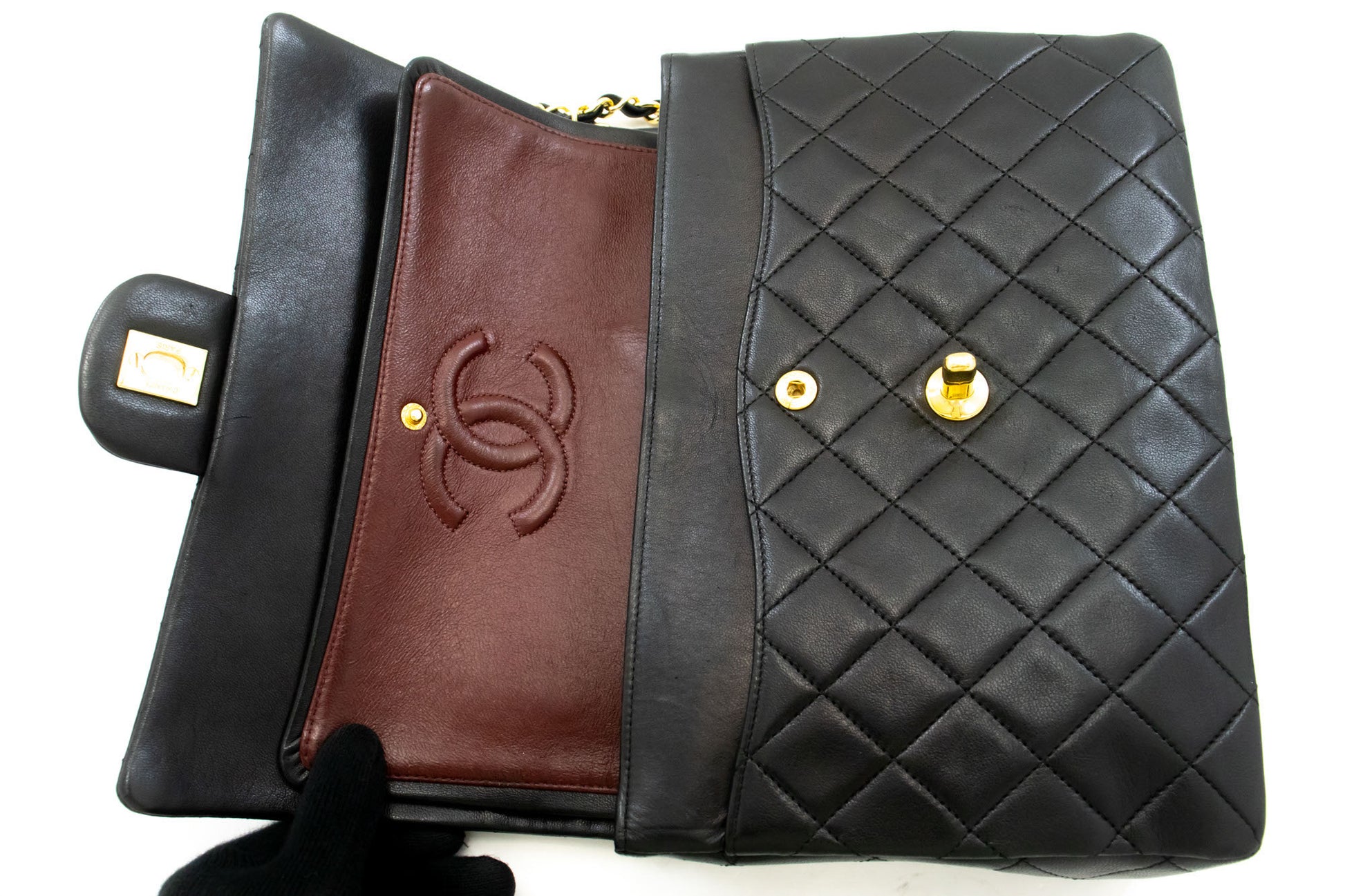 Sac à bandoulière carré CHANEL Classic Double Flap en agneau noir ad1 hannari-shop