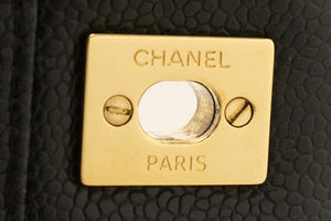 Τσάντα ώμου CHANEL Classic Large 11" με κόκκους από δέρμα μοσχαριού Μαύρη L65