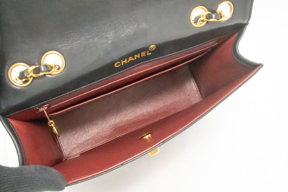Sac bandoulière CHANEL Vintage Classic Chain à rabat unique en agneau matelassé ag8 hannari-shop