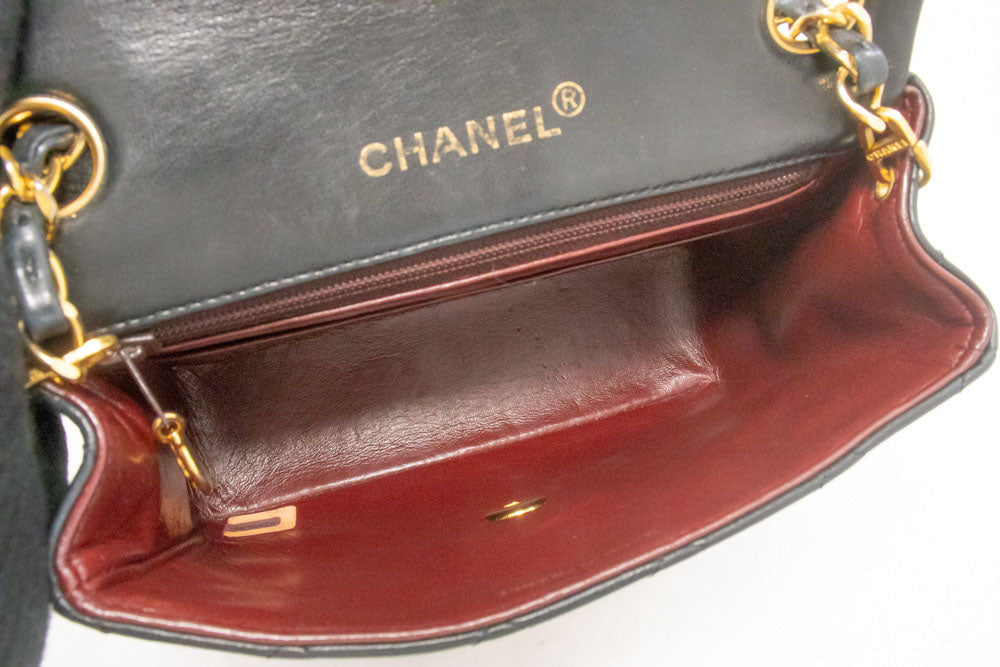 CHANEL Mini Square Borsa a Tracolla Piccola con Catena Nera in Agnello ag9 hannari-shop