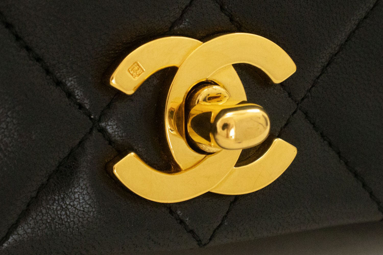 CHANEL Full Flap Chain Shoulder Bag Crossbody Black Quilted ah8 hannari-shop