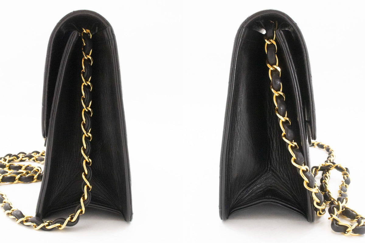 CHANEL Lille kæde skuldertaske clutch sort quiltet flap lammeskind ao8 — side hannari-shop