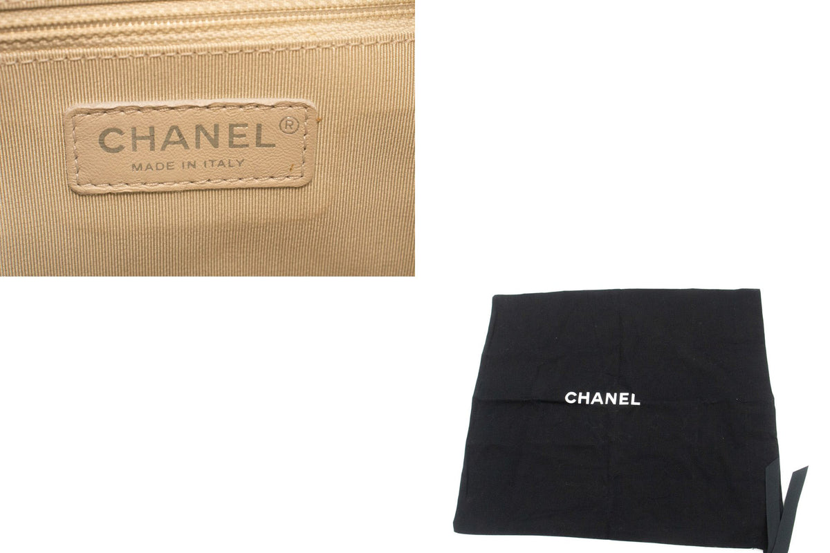 CHANEL Chain Around Shoulder Bag Crossbody Black Calfskin Leather ap9 — 내부 CHANEL 로고 hannari-shop