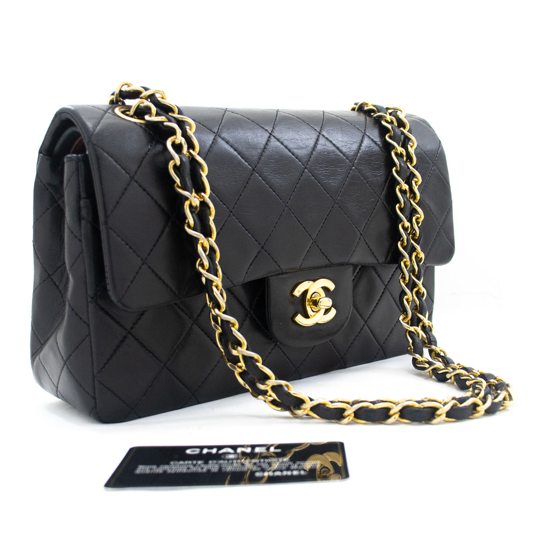 Details 86+ black chanel bag with chain latest - in.duhocakina