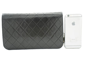 CHANEL Full Flap Chain Shoulder Bag Clutch Black Quilted Lambskin Leather  ref.525631 - Joli Closet