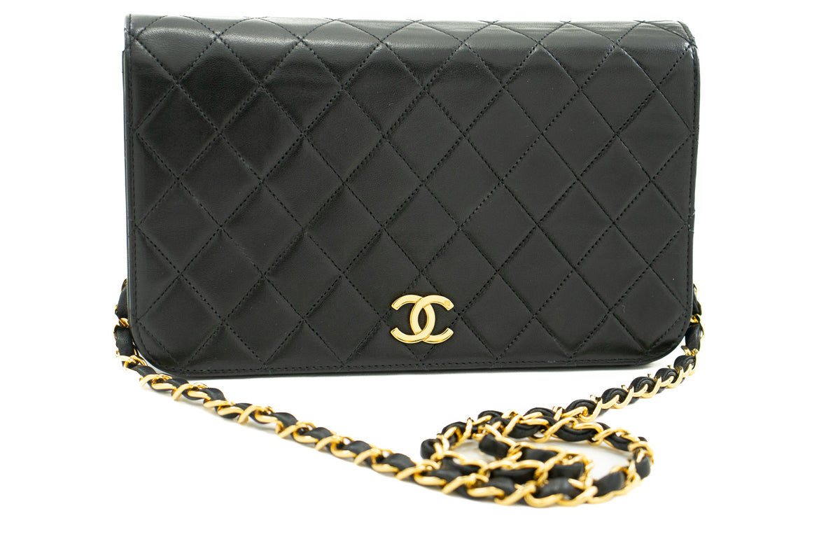CHANEL Full Flap Chain Shoulder Bag Clutch Black Quilted Lambskin Leather  ref.680638 - Joli Closet