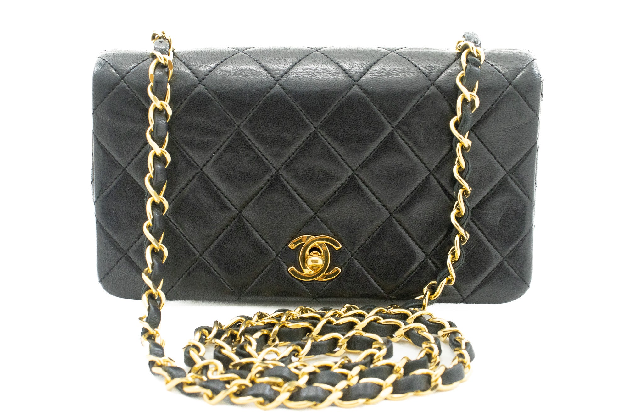 Chanel Black Lambskin Flat Chain Handle Tote Q6B0XE1IKB156
