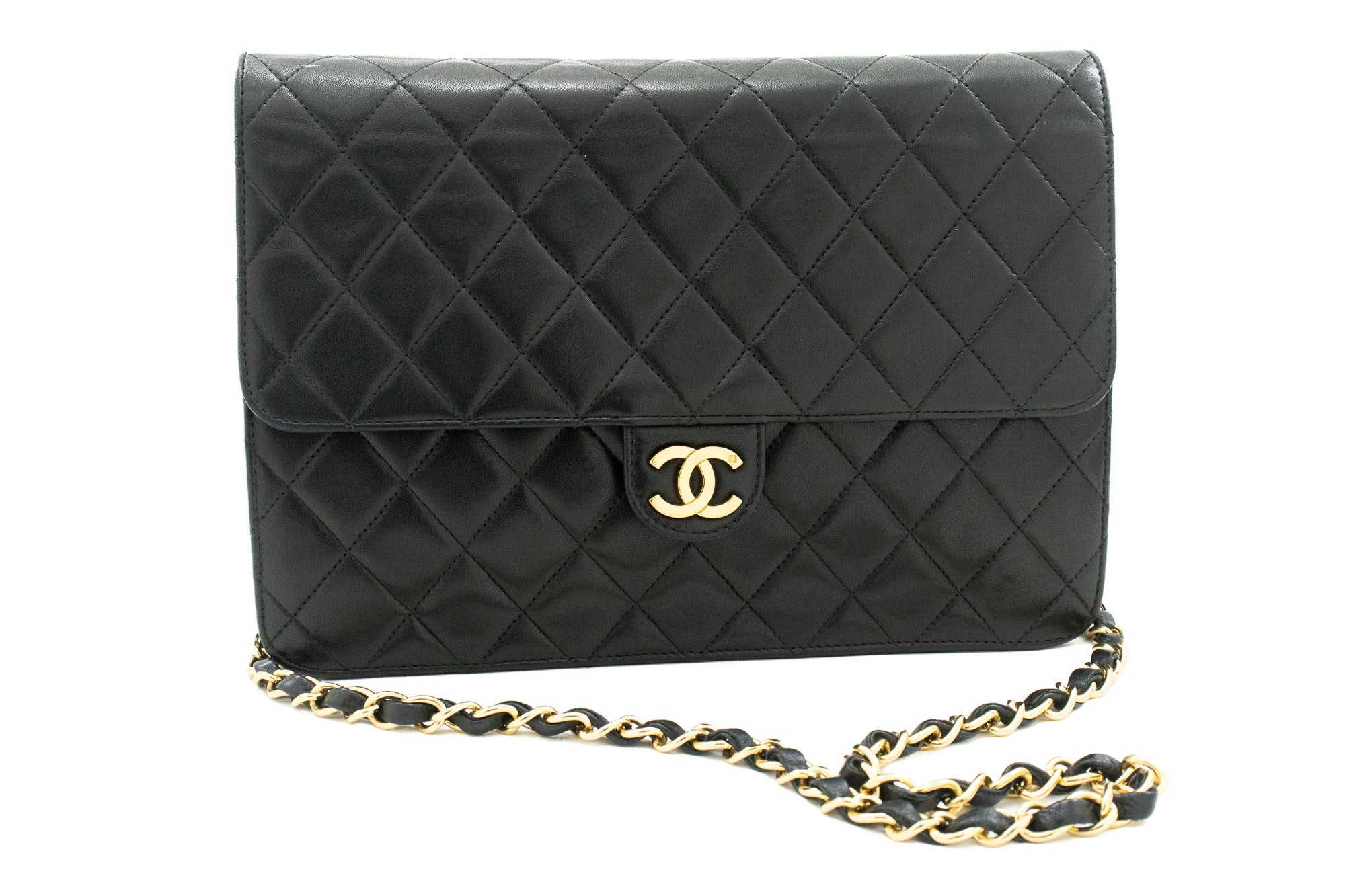 Chanel classic woman clutch purse quilted