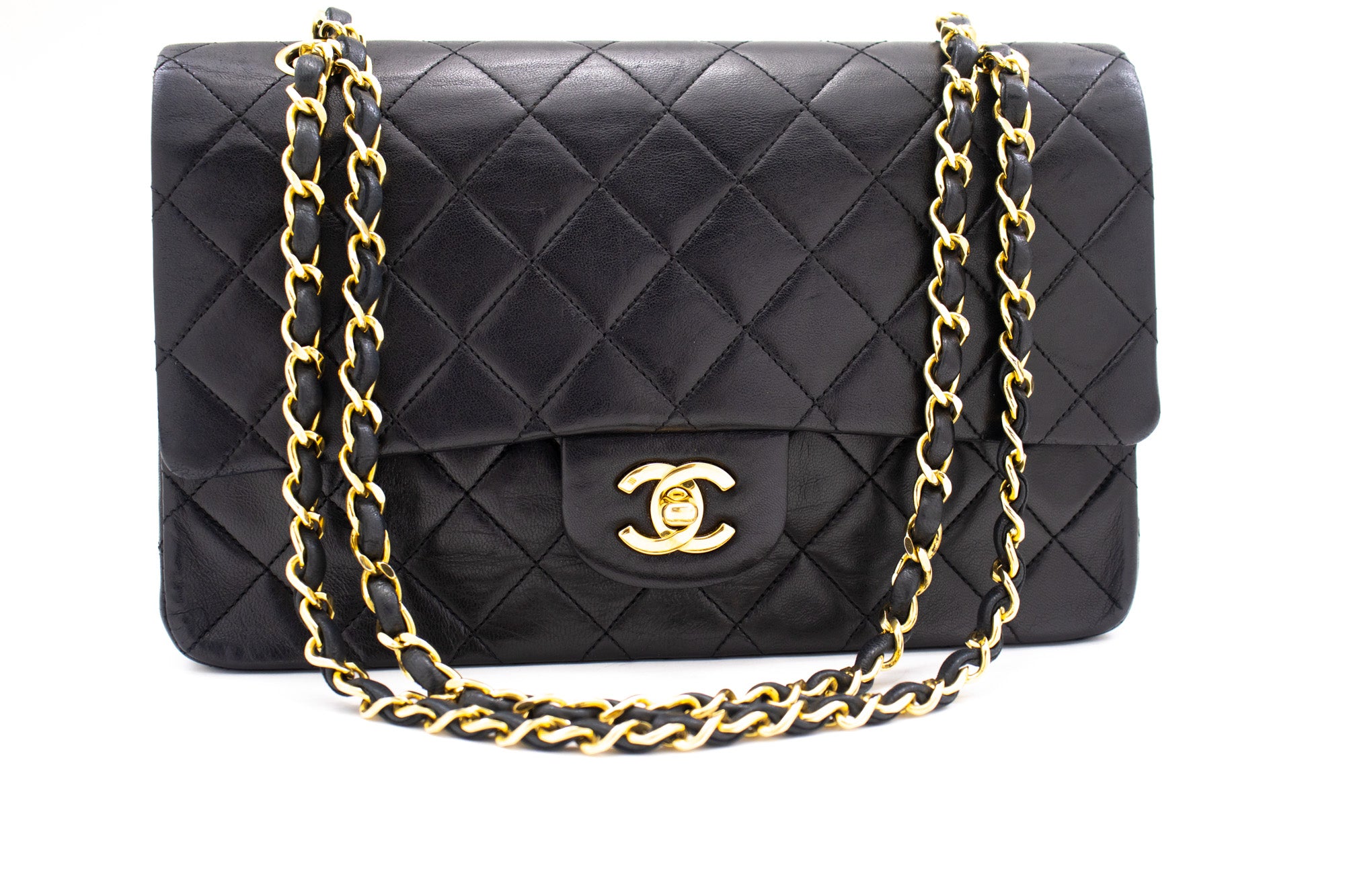 Chanel Beige Leather Chain Stitch Classic Flap Shoulder Bag For Sale at  1stDibs