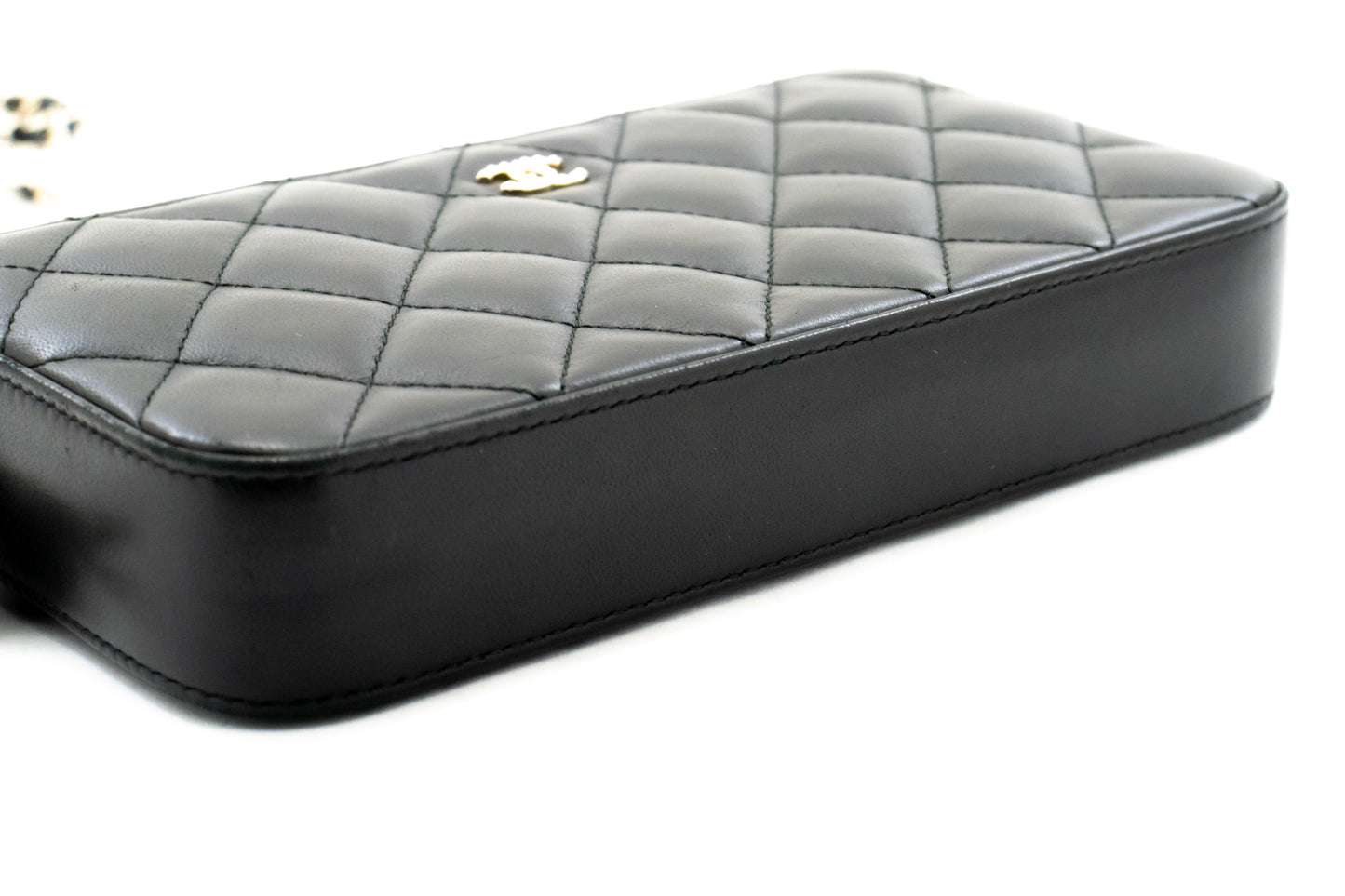 Portafoglio CHANEL WOC in pelle di agnello con perle, borsa a catena doppia zip L17 hannari-shop