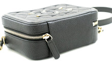 Τσάντα ώμου CHANEL Micro Caviar Grained Calfskin Chain Shoulder Bag Black Zip L82 hannari-shop