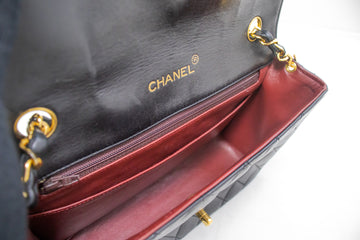 chanel round shoulder bag