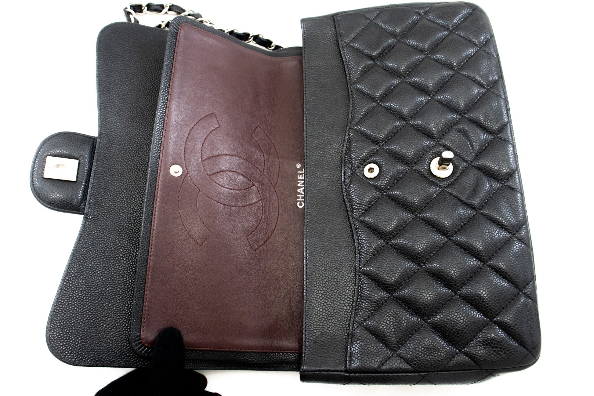 CHANEL Schultertasche Large Chain aus genarbtem Kalbsleder mit W-Flap SV Classic L06 hannari-shop